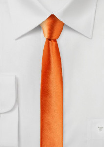 Extra schlanke Herrenkrawatte kupfer