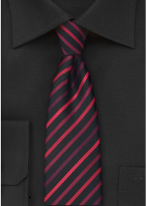 Schmale Krawatte rote Streifen