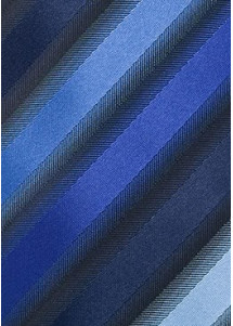 Blaue Krawatte breit gestreift
