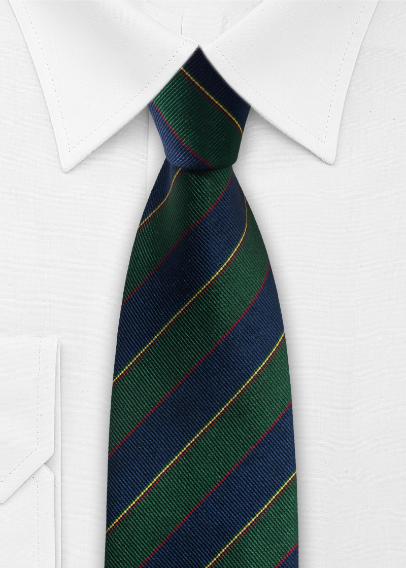 Seidenkrawatte mit elegantem Streifenmuster