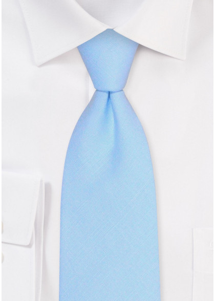 Kinderkrawatte aus dem gleichen Stoff und Farbe