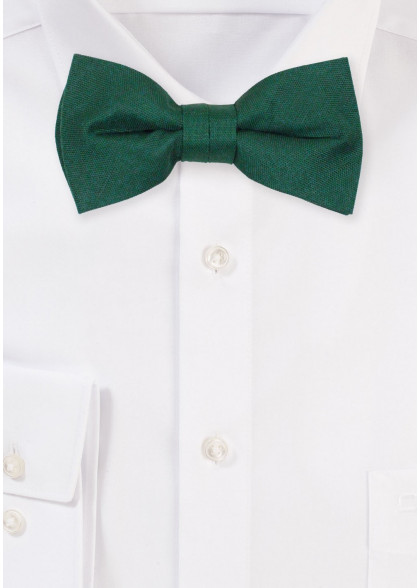 Kinderfliege aus dem gleichen Stoff und Farbe