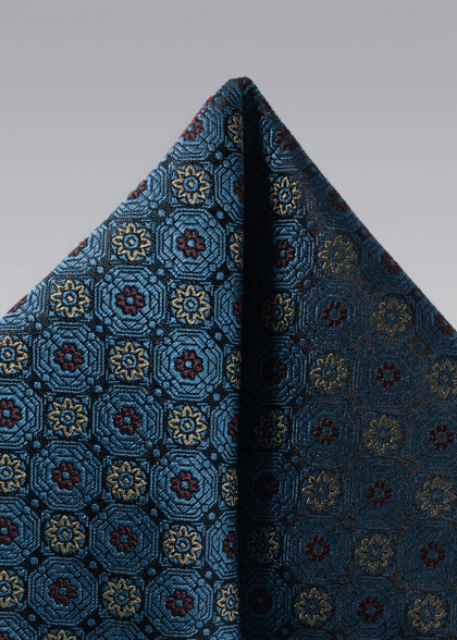 Einstecktuch aus dem gleichen Stoff und Farbe