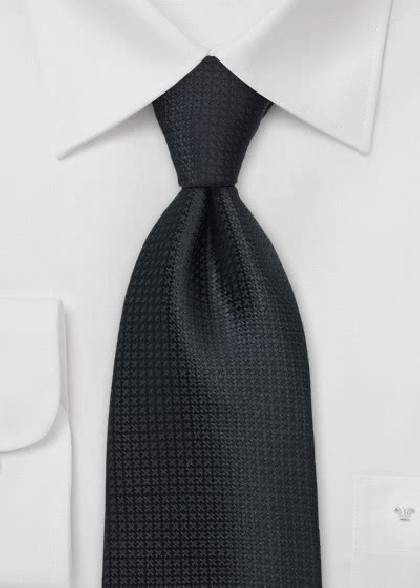 XXL-Krawatte aus dem gleichen Stoff und Farbe