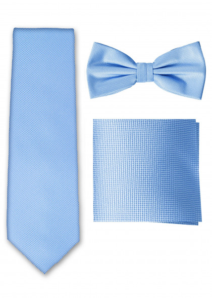 Krawatten-Fliegen-Set aus dem gleichen Stoff und Farbe