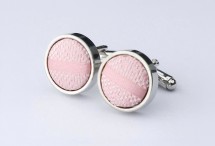 Manschettenknöpfe mit lachsfarbener Seideneinlage