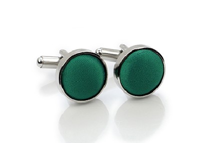 Manschettenknöpfe aus dem gleichen Stoff und Farbe