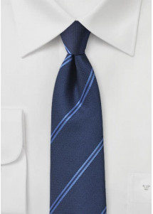 Krawatte Streifendessin marineblau hellblau